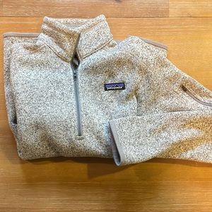 Womens grey Patagonia quarter zip